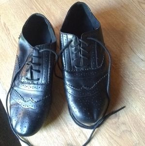 Tap shoes